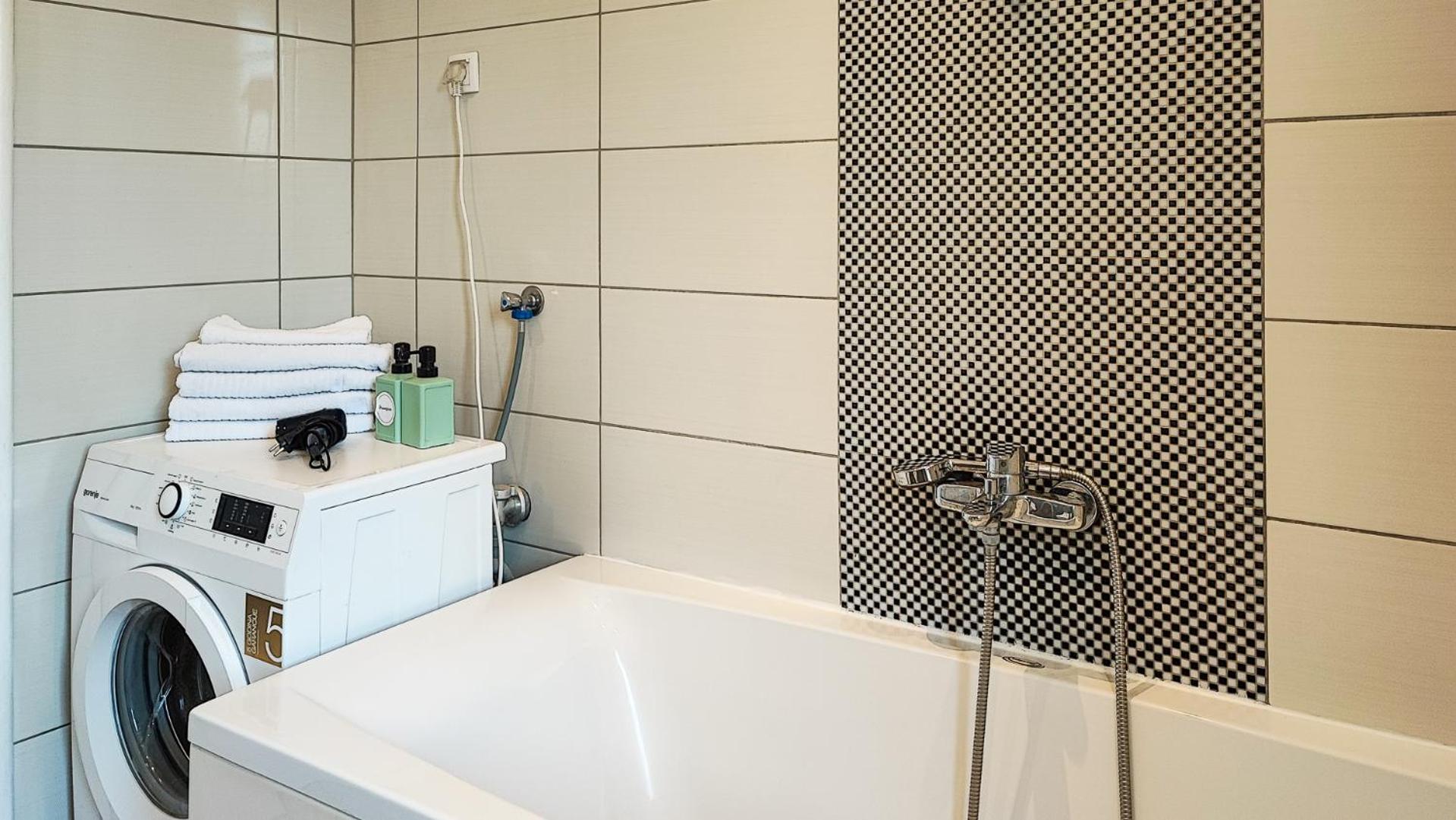 Filinhome Stefanovica Suite 7 Novi Sad Bagian luar foto