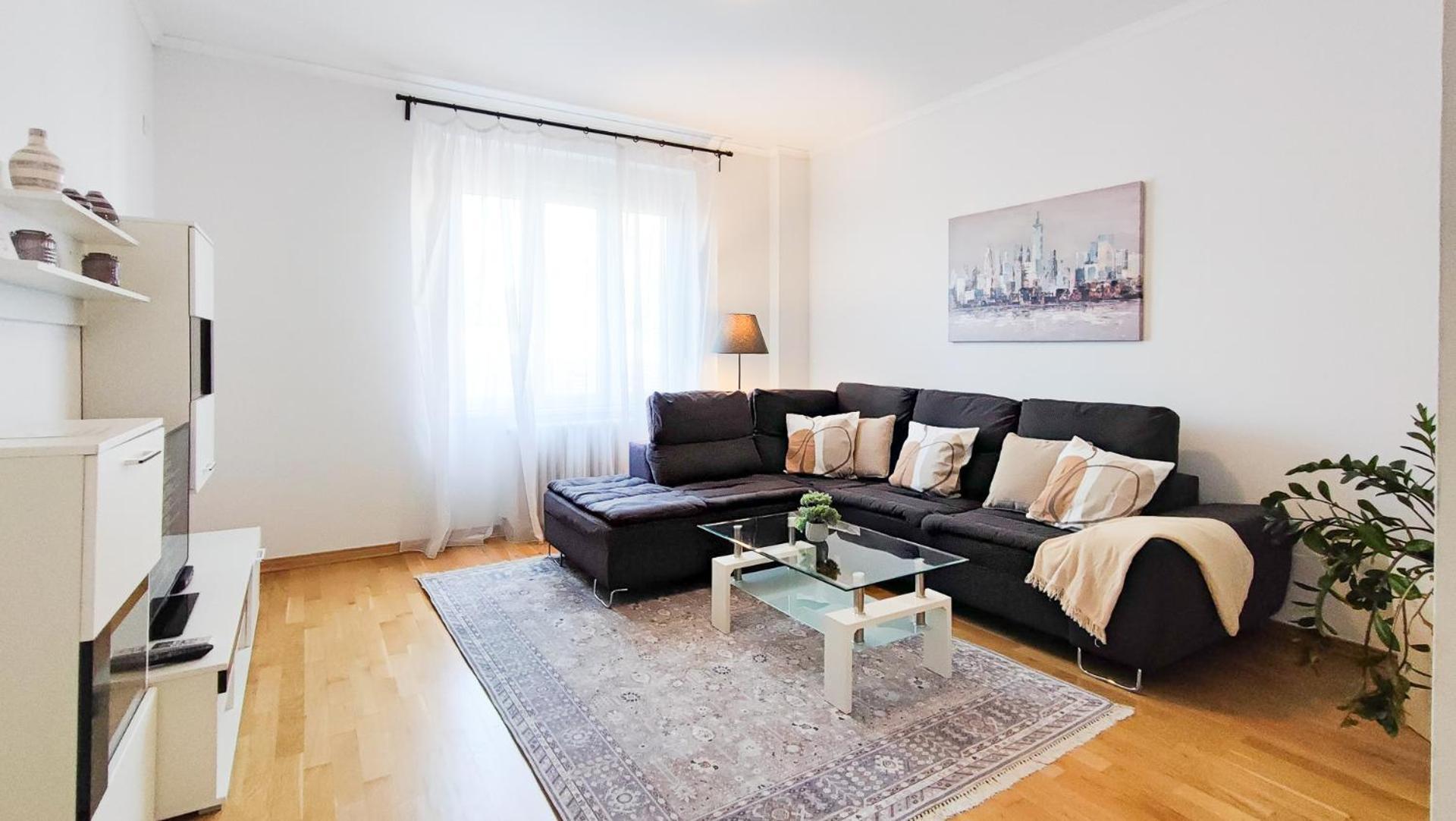 Filinhome Stefanovica Suite 7 Novi Sad Bagian luar foto